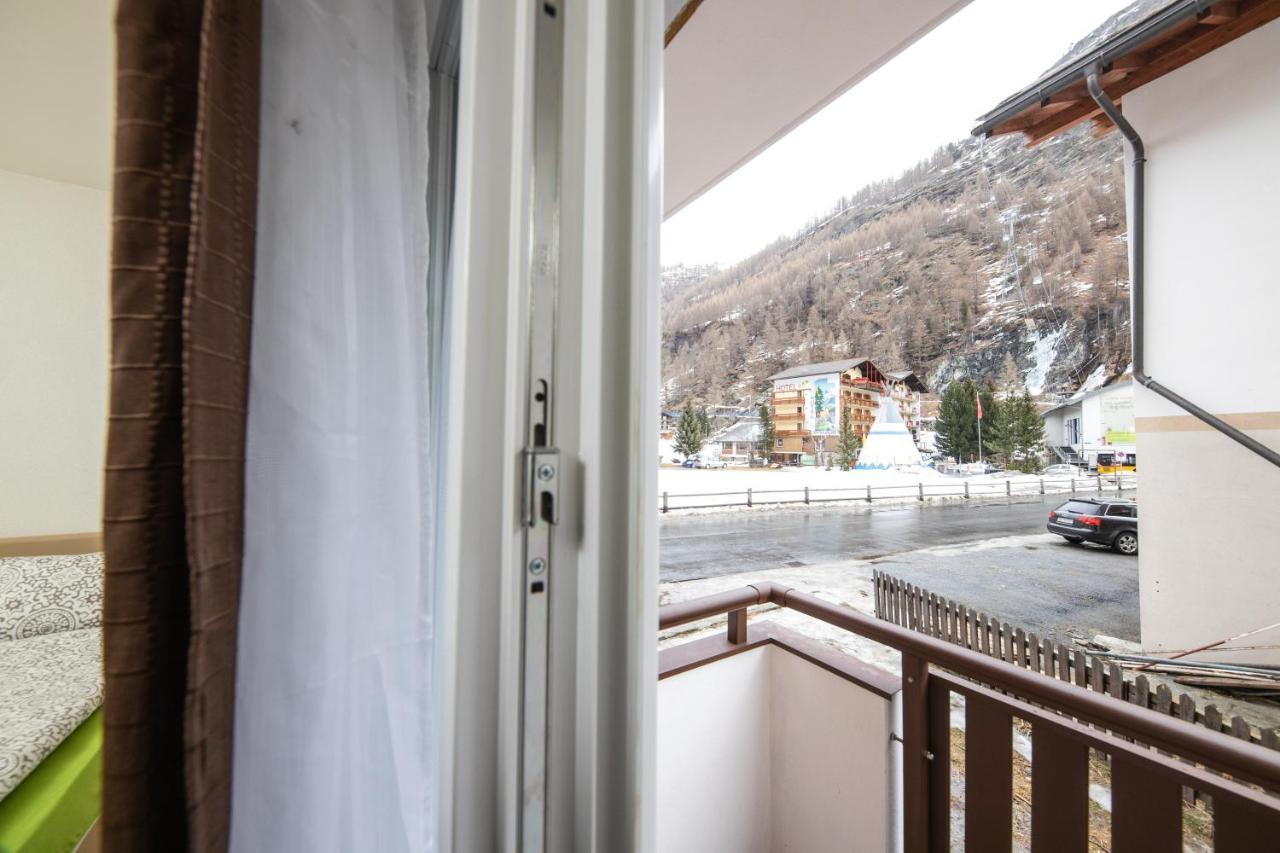 Haus Astoria Apartment Saas-Grund Exterior photo